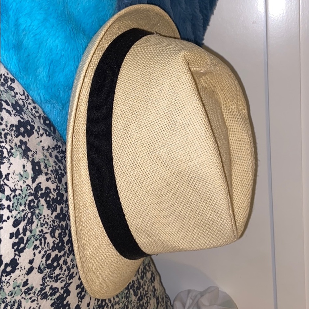 Typical Panamanian hat.